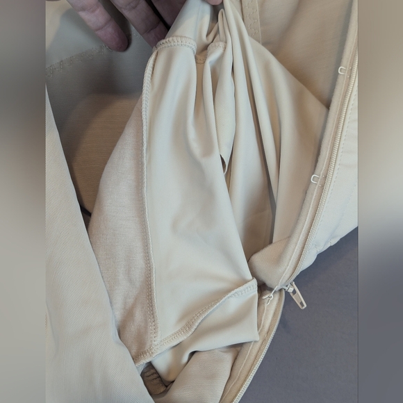 Body After Baby CD1 Size 3 Like New Support Shapewear Missing Straps - Picture 9 of 11